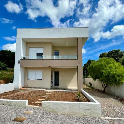 Casa Nova de Dois Pisos